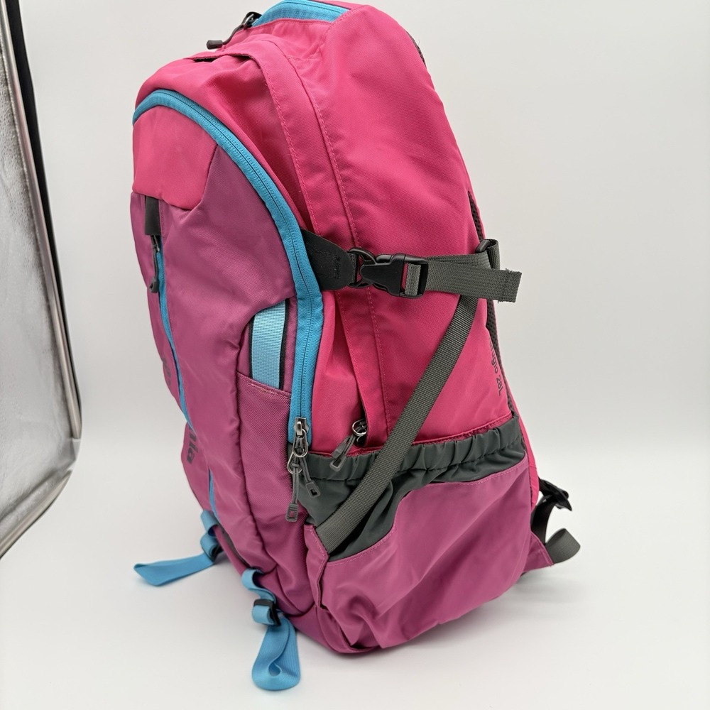 Patagonia Refugio 28L Backpack Purple/Pink Daypack Hiking - Picture 2 of 12